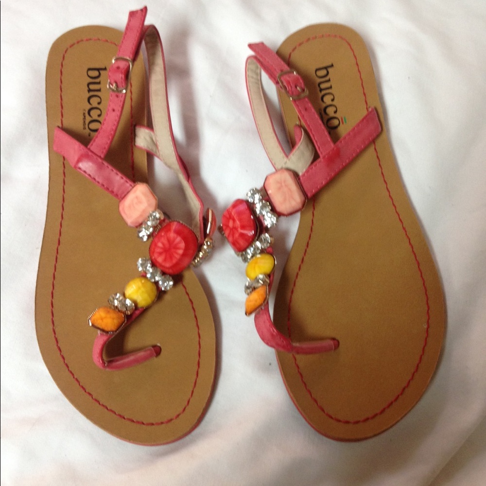 Bucco Sandals